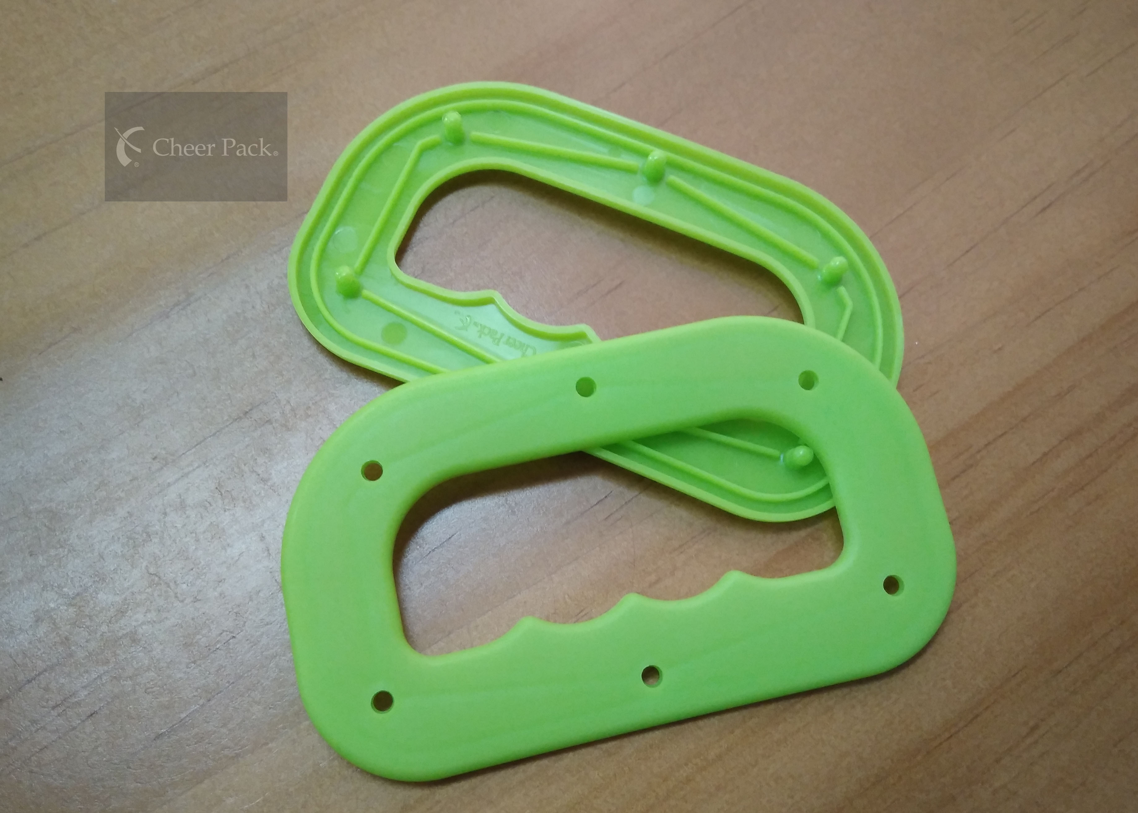 Professional Green Color Plastic Bag Handles , Grocery Bag Carrier Handle