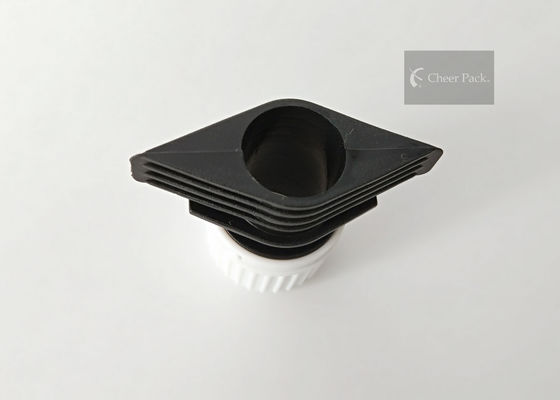 Black Color Screw On Pour Spouts 1.6cm Inner Dia For Liquid Soap Doypack