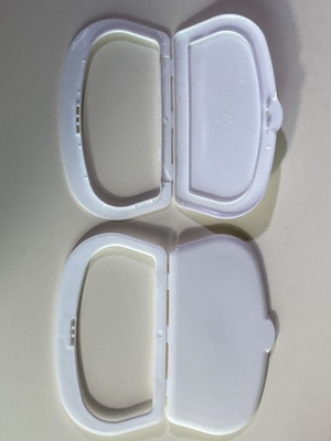 Evaporation-proof Plastic Wet Wipe Cover 108*60mm Sector Shape