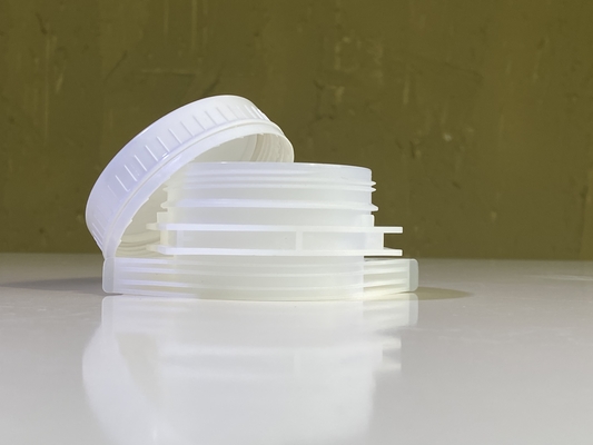 60mm Plastic Spout Caps On Stand-up Pouch Packaging For Packing Food Cosmetic