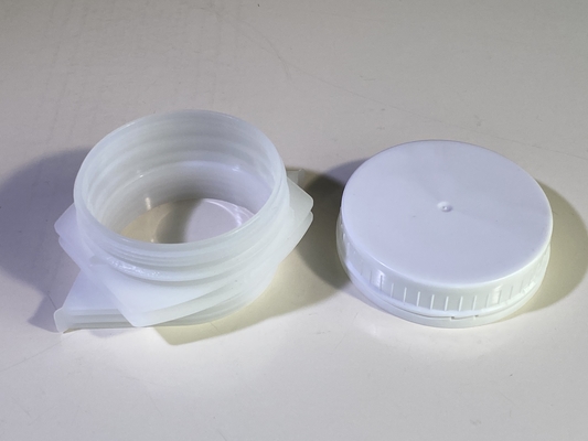 60mm Plastic Spout Caps On Stand-up Pouch Packaging For Packing Food Cosmetic
