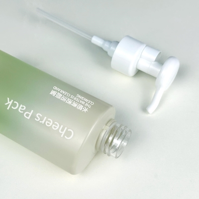 New Design Cosmetic Containers 150ml/500ml Skincare Packaging White Gradient PET Bottle With Lotion Pump
