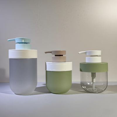 PET Plastic Cosmetic Bottle 300-500ml with Pump Sealing and Shoulder Cover for Hand Wash and Beauty Packaging
