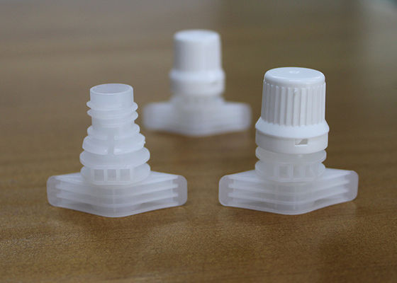 Double Gaps Plastic Spout Caps Rail For Spout Filling Machine Custom