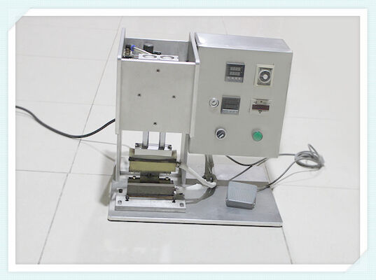 1800W AC 220V Stand Up Pouch Sealing Packing Machine