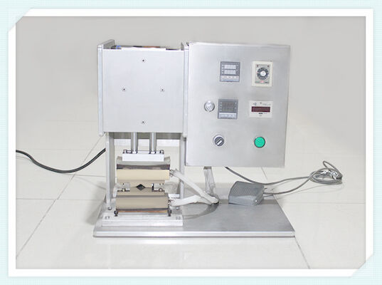 1800W AC 220V Stand Up Pouch Sealing Packing Machine
